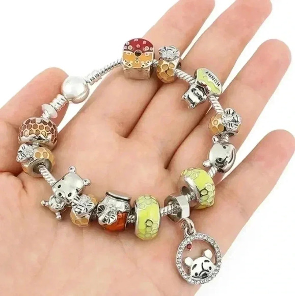 Winnie The Pooh Hot Charms Bracelet - Picture 1 of 2